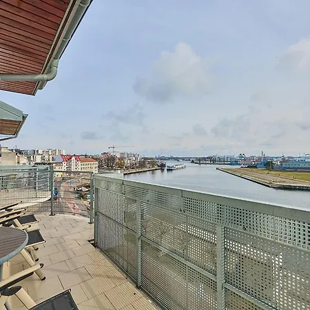 - Wybrzeze Apartment *